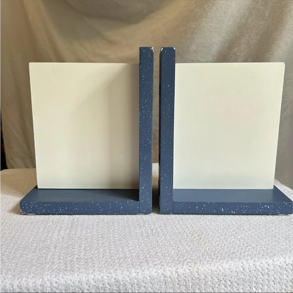 Universal Studios Book Ends WHERE THE WILD THINGS ARE Bookend Kids Room Wink Inc - Picture 10 of 11